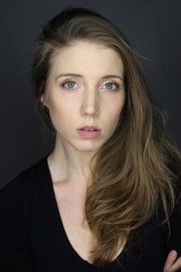 الممثل Ina Sobala