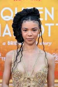 الممثل India Amarteifio