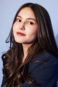 الممثل Isabel Deroy-Olson