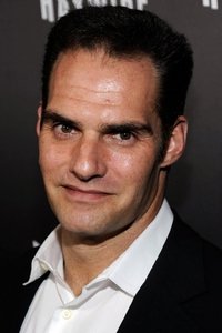 المخرج J.J. Perry