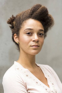 الممثل Jade Olieberg