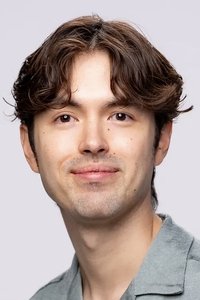 المخرج James Sweeney