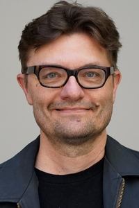 الممثل James Urbaniak