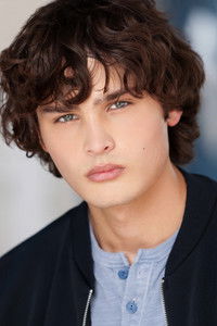 الممثل Jasper Jones