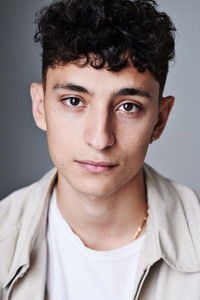 الممثل Jayden Revri