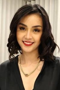 الممثل Jenn Rosa