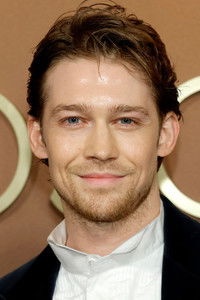 الممثل Joe Alwyn