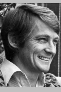 المخرج John Cornell