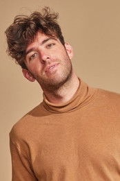 المخرج Jonah Feingold