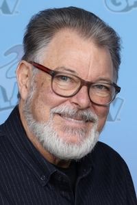 المخرج Jonathan Frakes