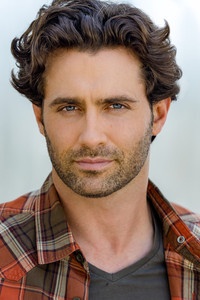 الممثل Jonathan Stoddard