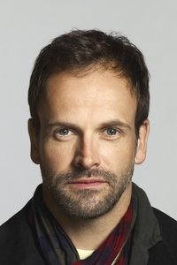 الممثل Jonny Lee Miller