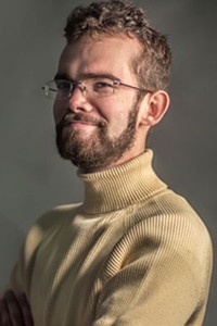 المخرج Joshua Kennedy