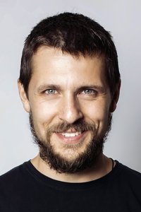 الممثل Juraj Loj