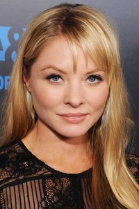الممثل Kaitlin Doubleday
