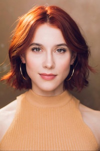 الممثل Kaitlyn Lunardi