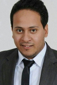 الممثل Karim Afifi