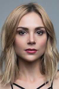 الممثل Karissa Lee Staples