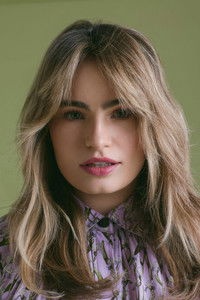 الممثل Kathryn Gallagher