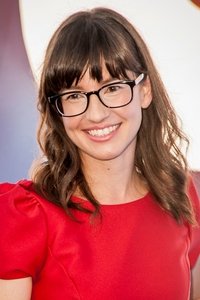 الممثل Katie Crown