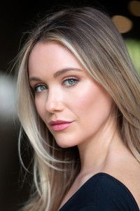 الممثل Katrina Bowden