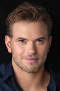 الممثل Kellan Lutz