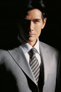 الممثل Kris Phillips