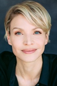 الممثل Kristin Lehman