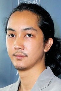 المخرج Kulp Kaljareuk