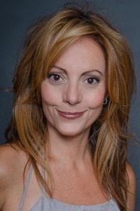 الممثل Kylie Delre