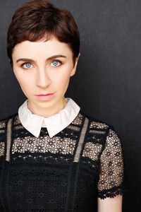 الممثل Larkin Bell