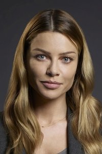 الممثل Lauren German