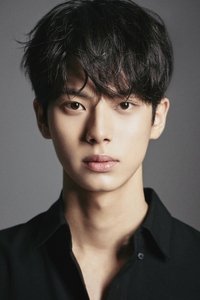 الممثل Lee Chae-Min