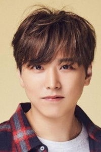 الممثل Lee Sung-min