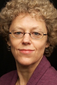 الممثل Leslie Kean