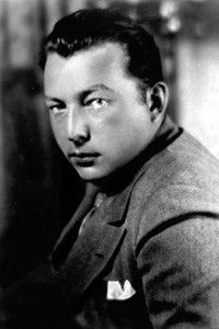 المخرج Lewis Milestone