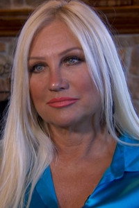 الممثل Linda Hogan