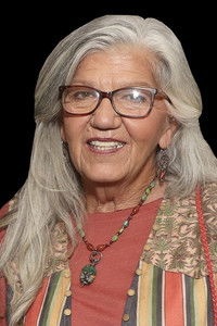 الممثل Linda May