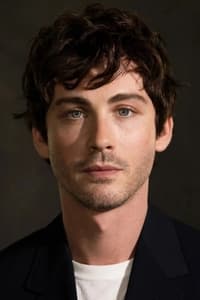 الممثل Logan Lerman