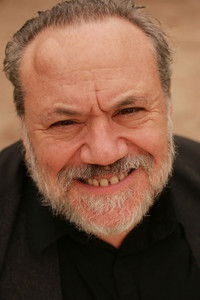 الممثل Louis Black