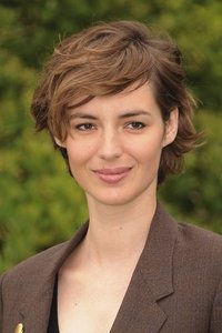 الممثل Louise Bourgoin