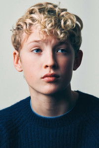 الممثل Lox Pratt