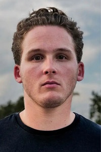 المخرج Luke Scott