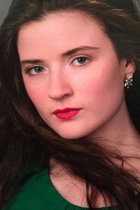 الممثل Madelyn Dundon