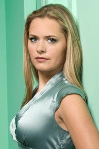 الممثل Maggie Lawson