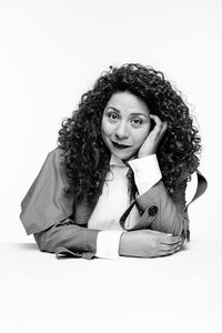 المخرج Mahalia Belo