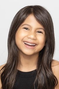 الممثل Maia Kealoha