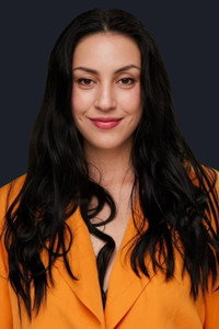 الممثل Malia Arrayah