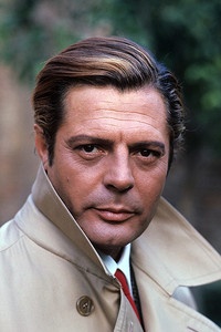 الممثل Marcello Mastroianni