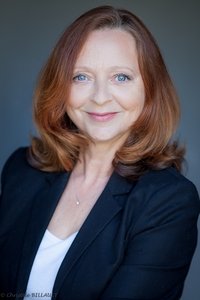 الممثل Marie-Laure Dougnac